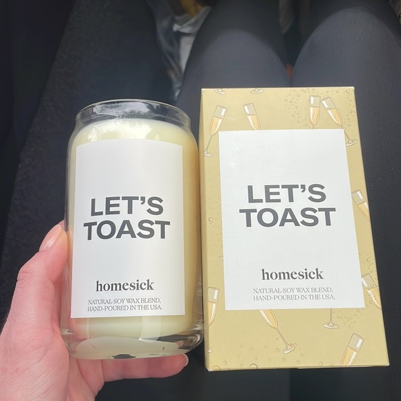 Homesick let’s toast candle - Picture 1 of 3